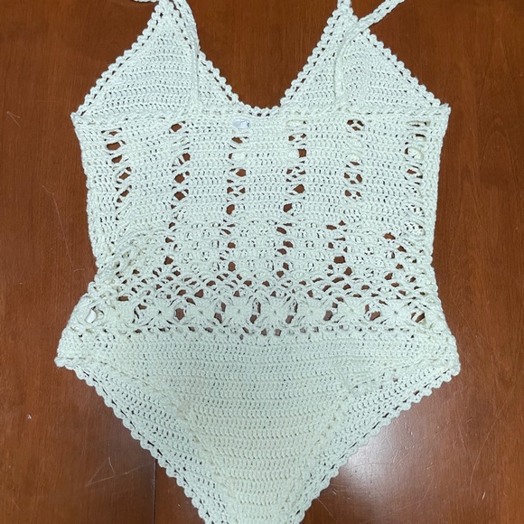 CROCHET ONE PIECE - Picture 2 of 4